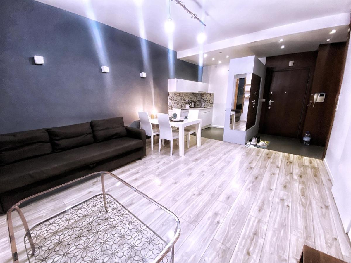 Dreams Apartmens Centrum Варшава Екстер'єр фото